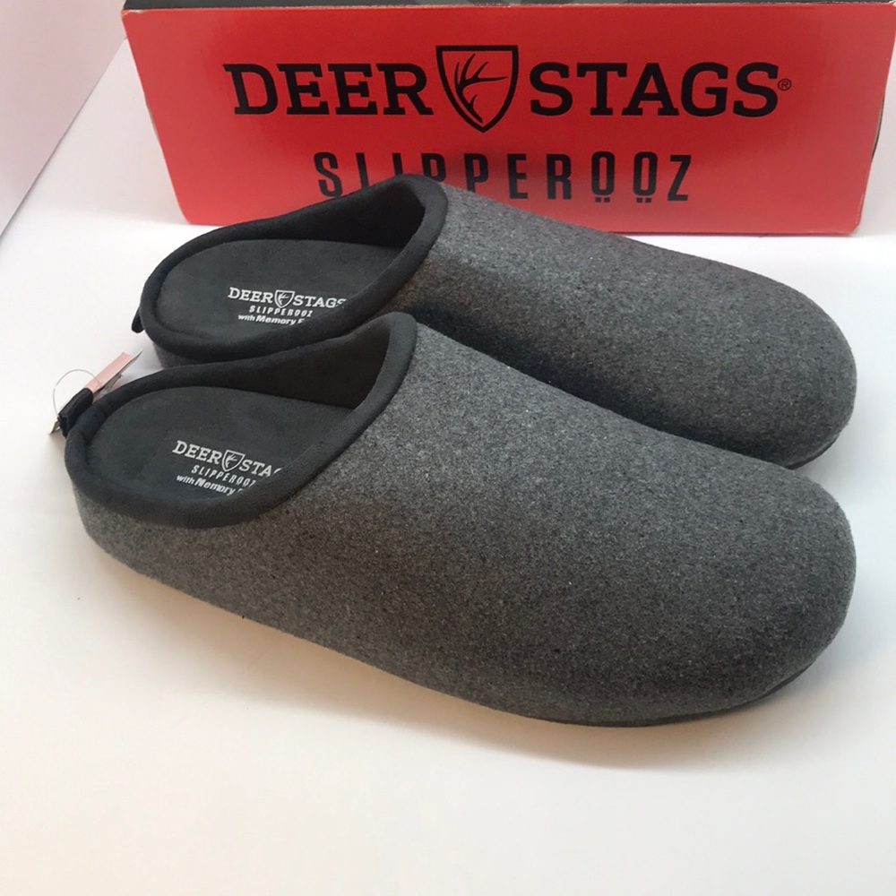 DEER STAGS Men’s  Indoor/Outdoor Slipper  Size 11M